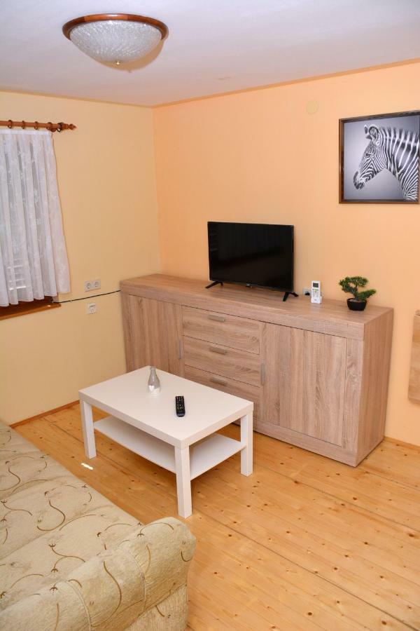 Apartman Viktorija Крапінське Топліце Екстер'єр фото